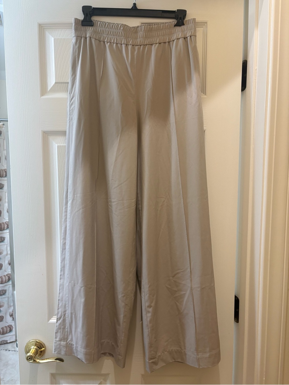Lululemon Wide Leg Pull-On Pants in Light Beige - Picture 2 of 6